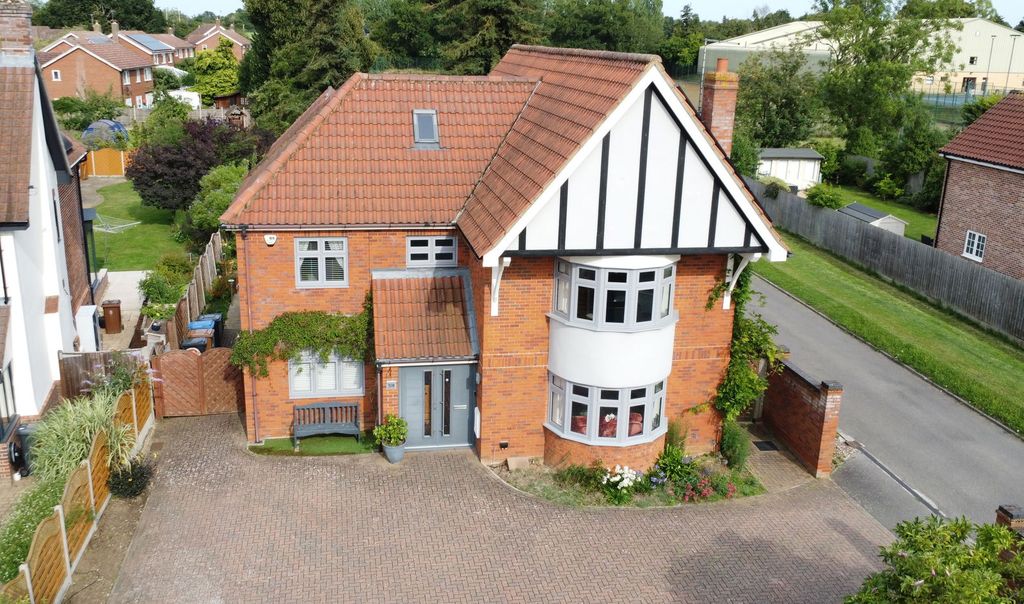 Property photo 1 of 36