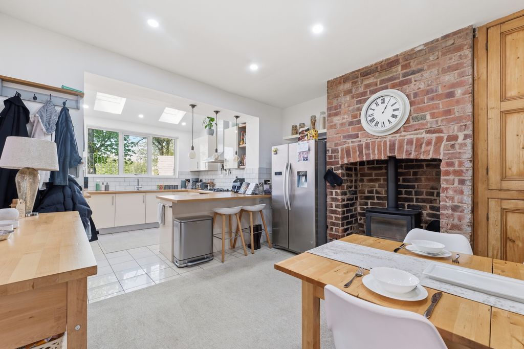 Property photo 2 of 26 P1183063