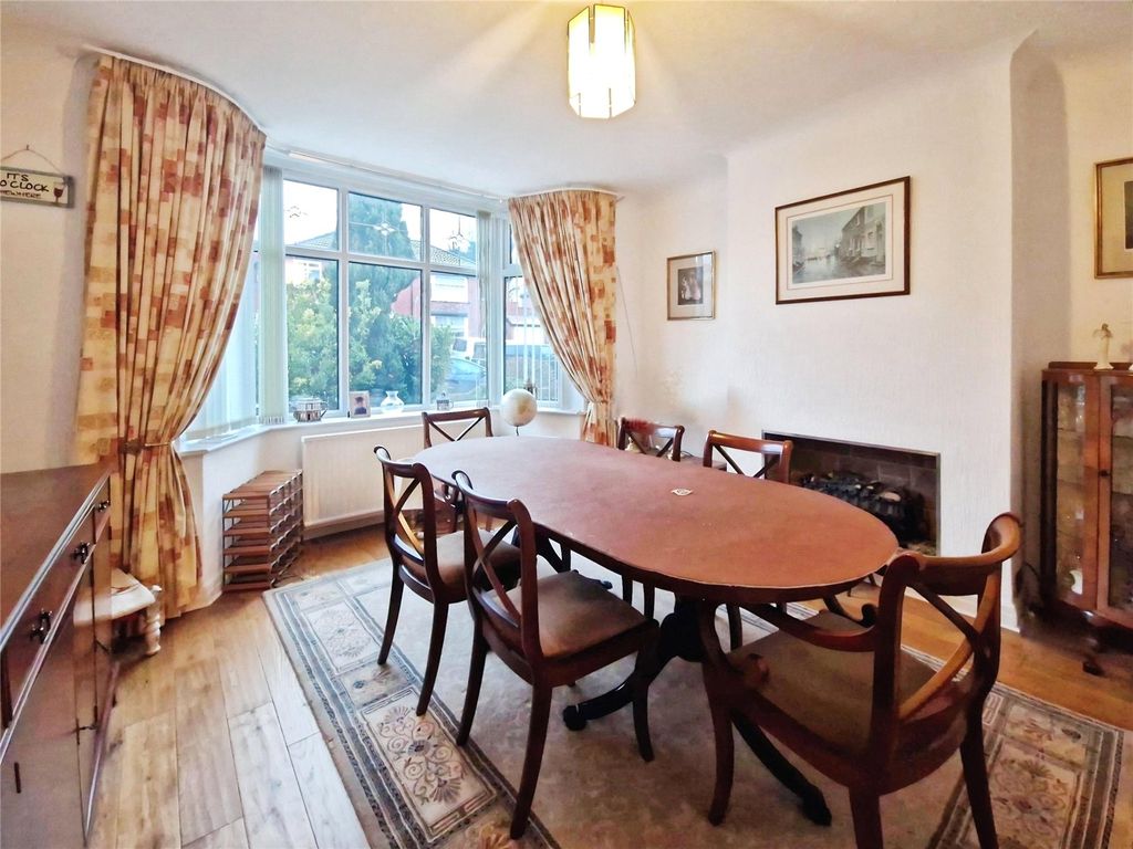 Property photo 2 of 17 Picture No. 16