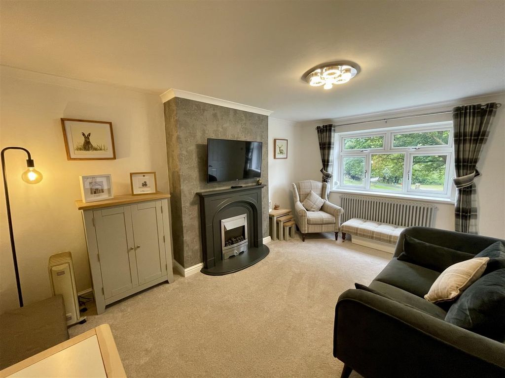 Property photo 3 of 27 Family Room