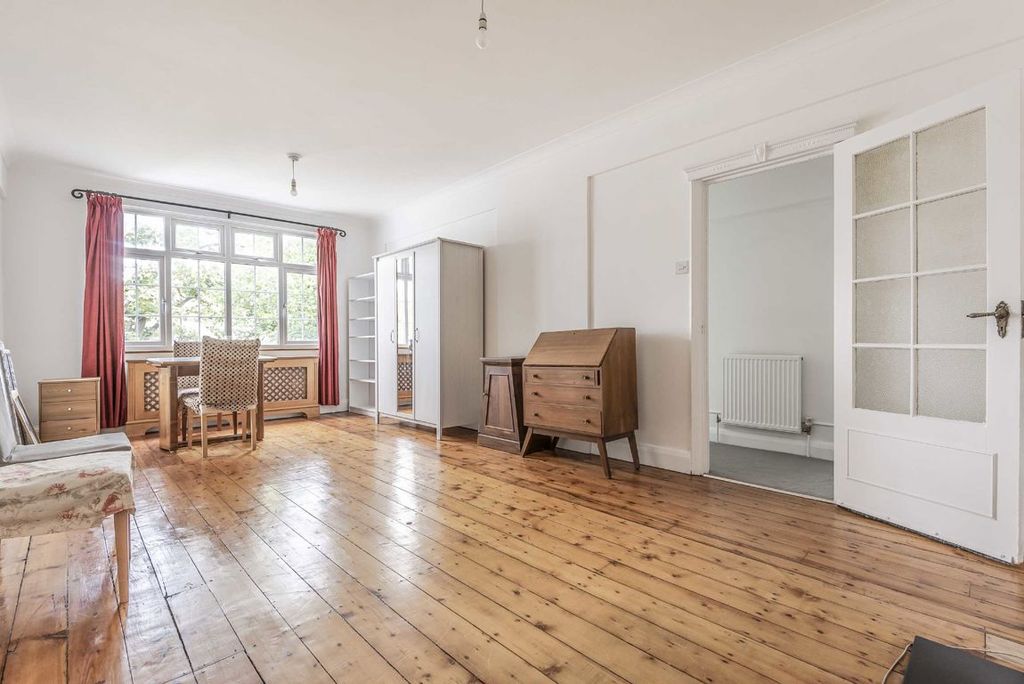 Property photo 1 of 3