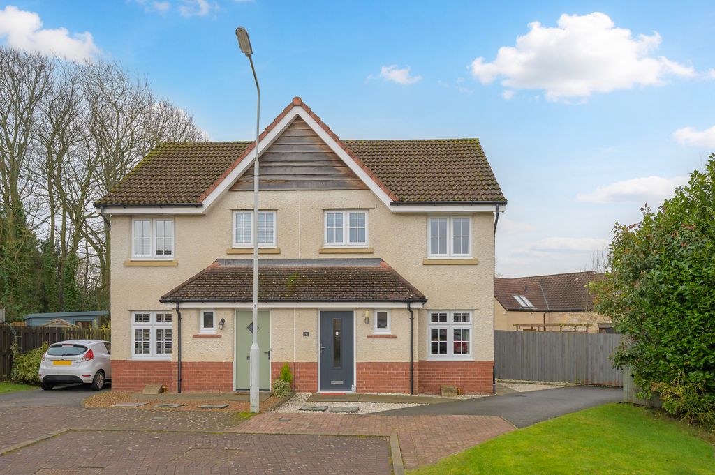 Property photo 1 of 31 Primary Property Image