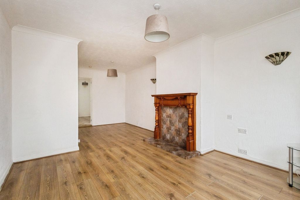 Property photo 2 of 19 Pbox-Img.Jpg