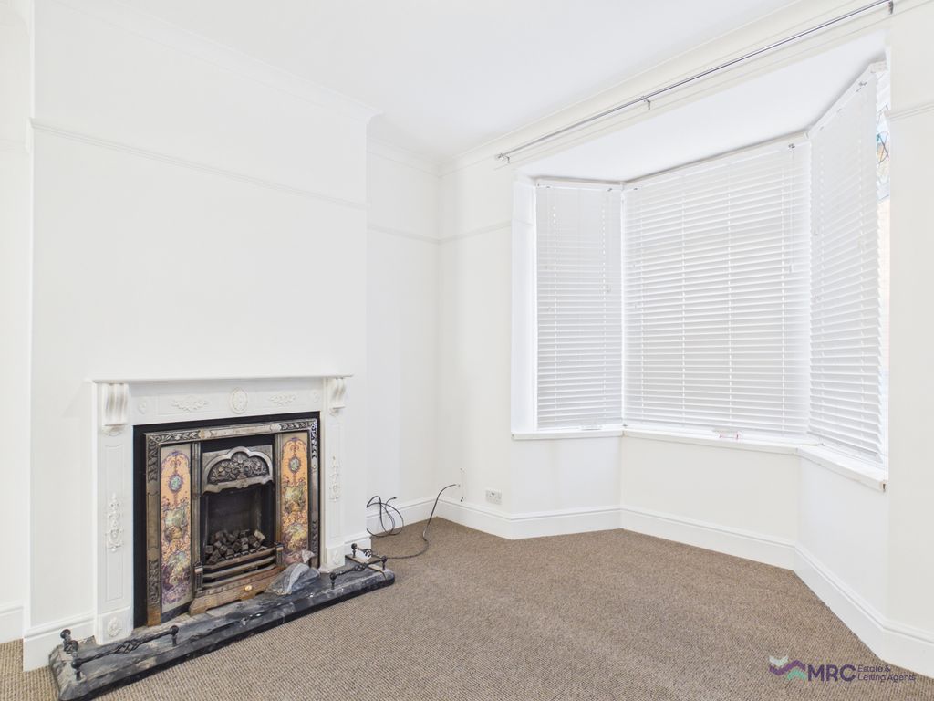 Property photo 3 of 17 Gallery