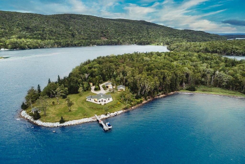 Property photo 1 of 27