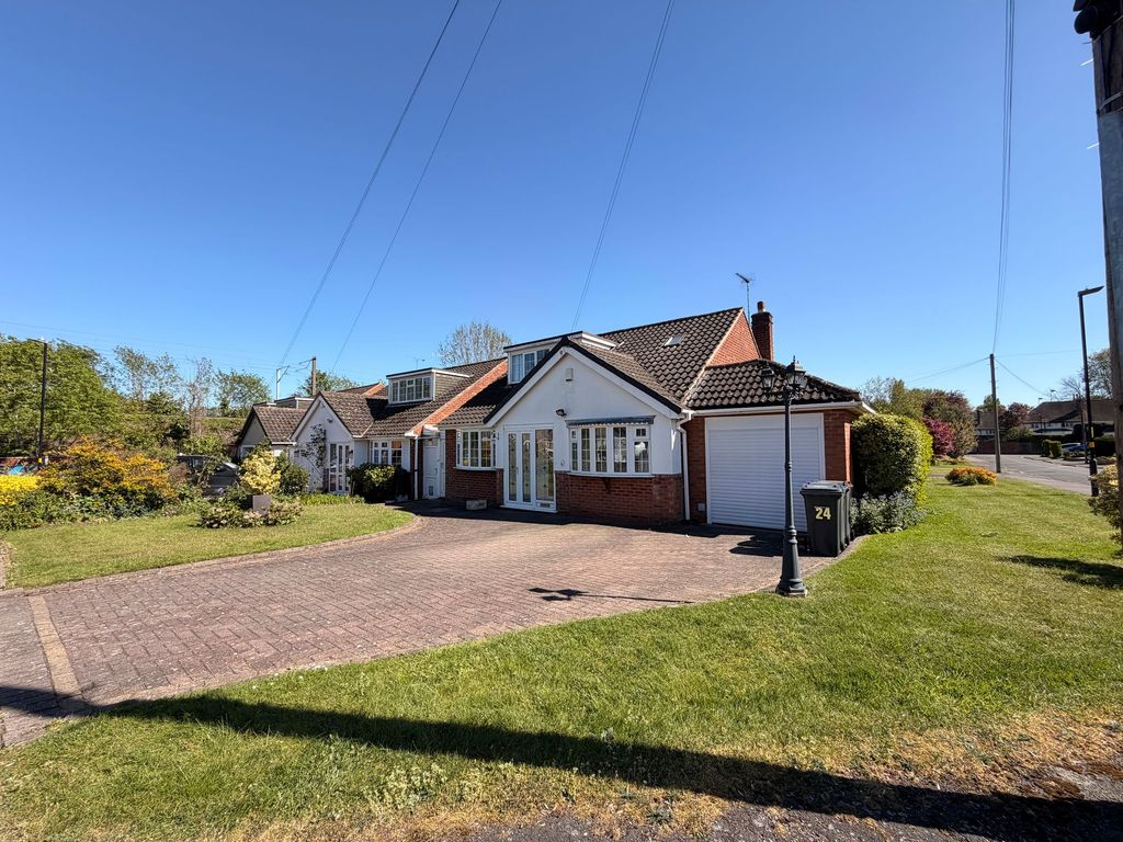 Property photo 1 of 44