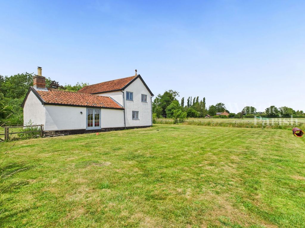 Property photo 3 of 35