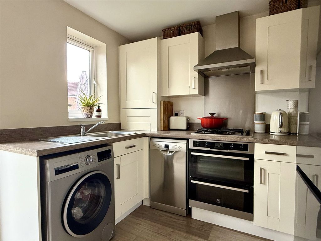 Property photo 3 of 16 Picture No. 05