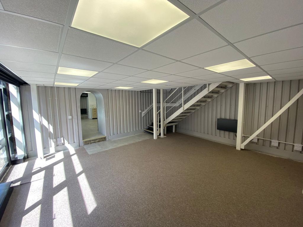 Property photo 2 of 4 Flexible Property Space