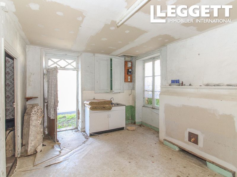 Property photo 2 of 10