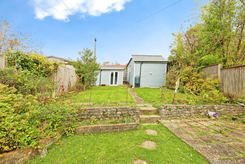 Property photo 3 of 17 Photo