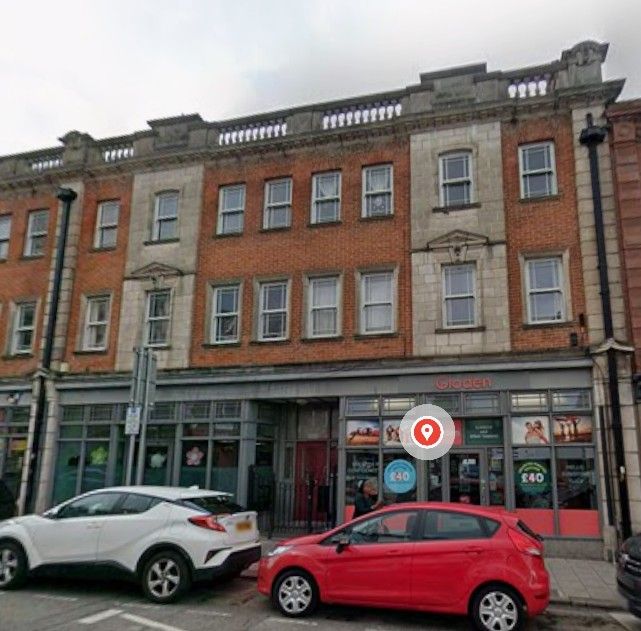 Property photo 1 of 2