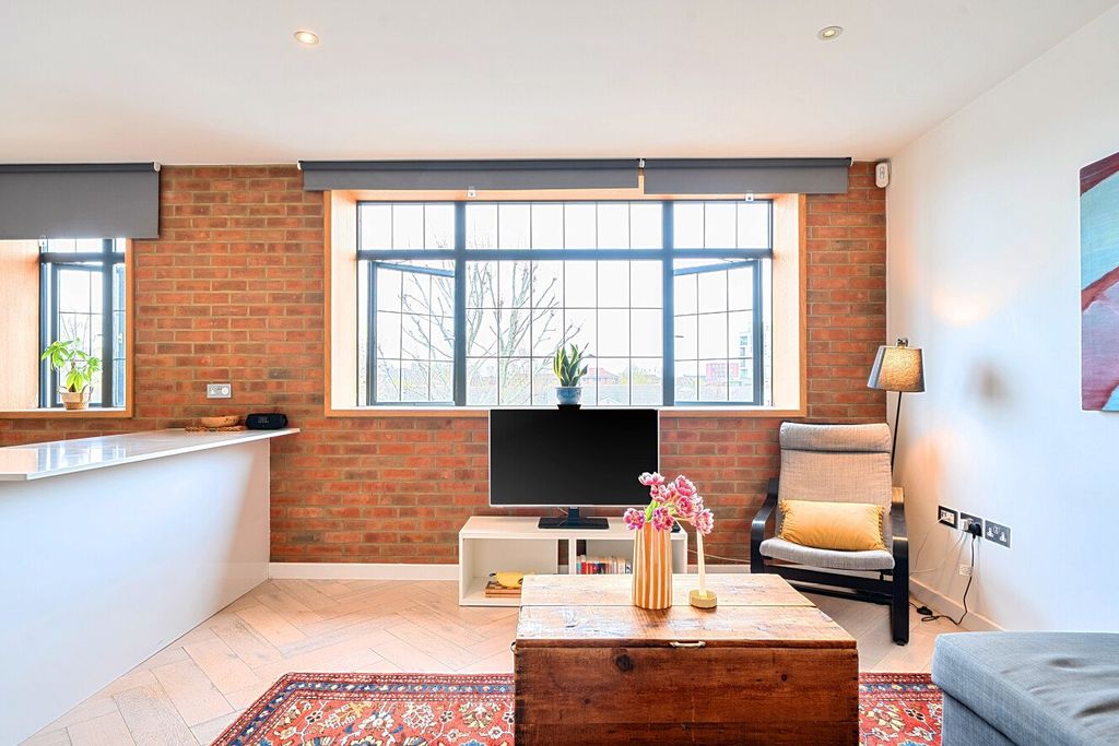 Property photo 2 of 18 Picture No. 09