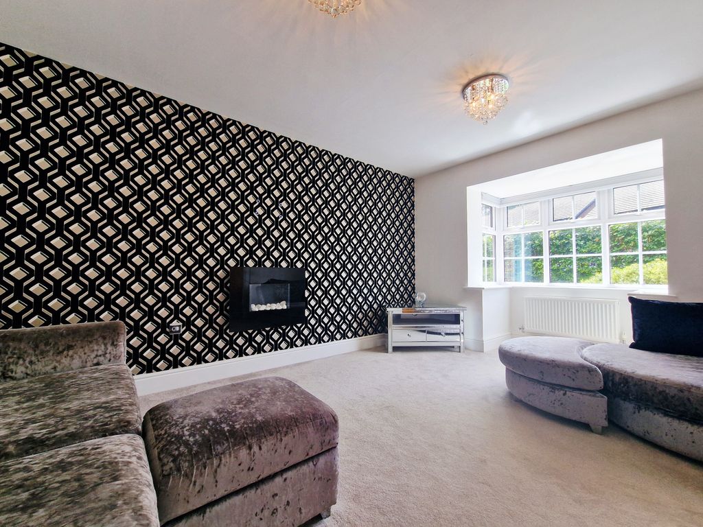 Property photo 3 of 33