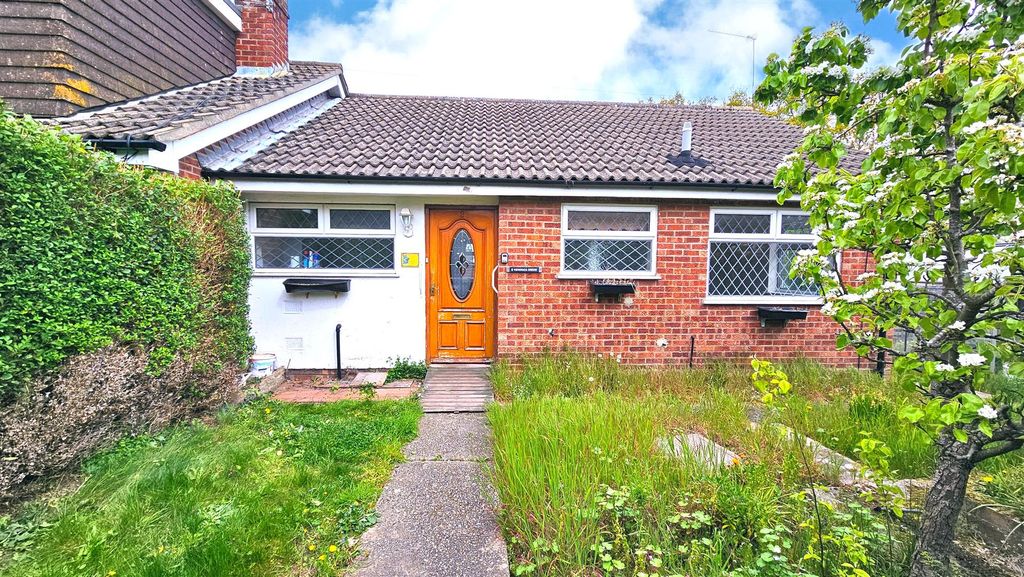 Property photo 1 of 12 Front