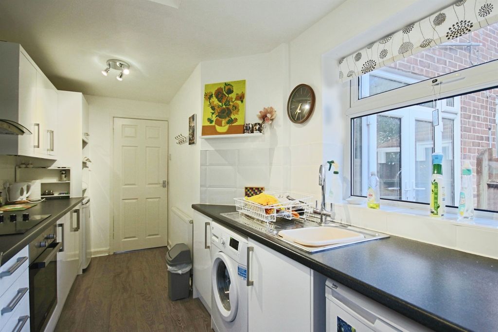 Property photo 3 of 17