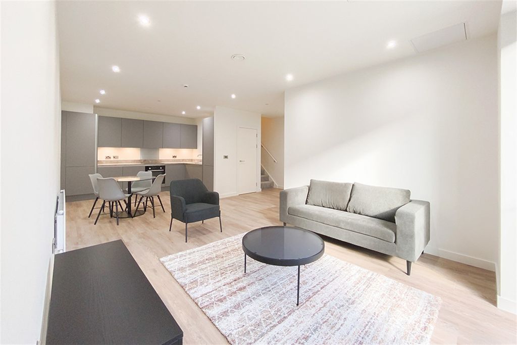 Property photo 2 of 26 (Main)