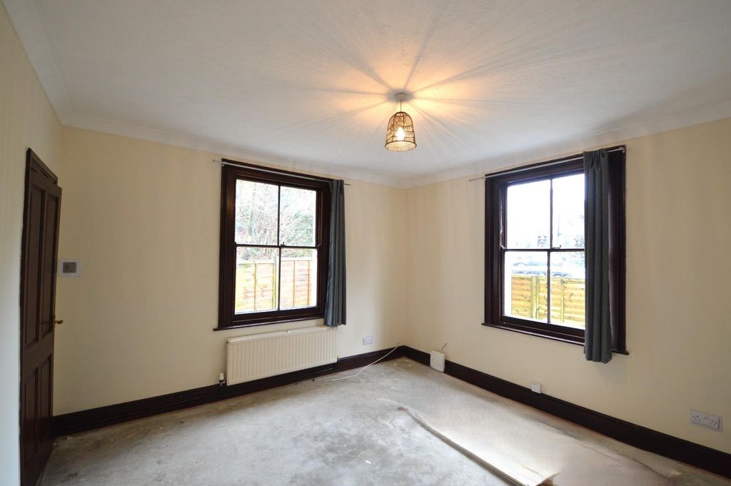 Property photo 2 of 7 Lounge.Jpg