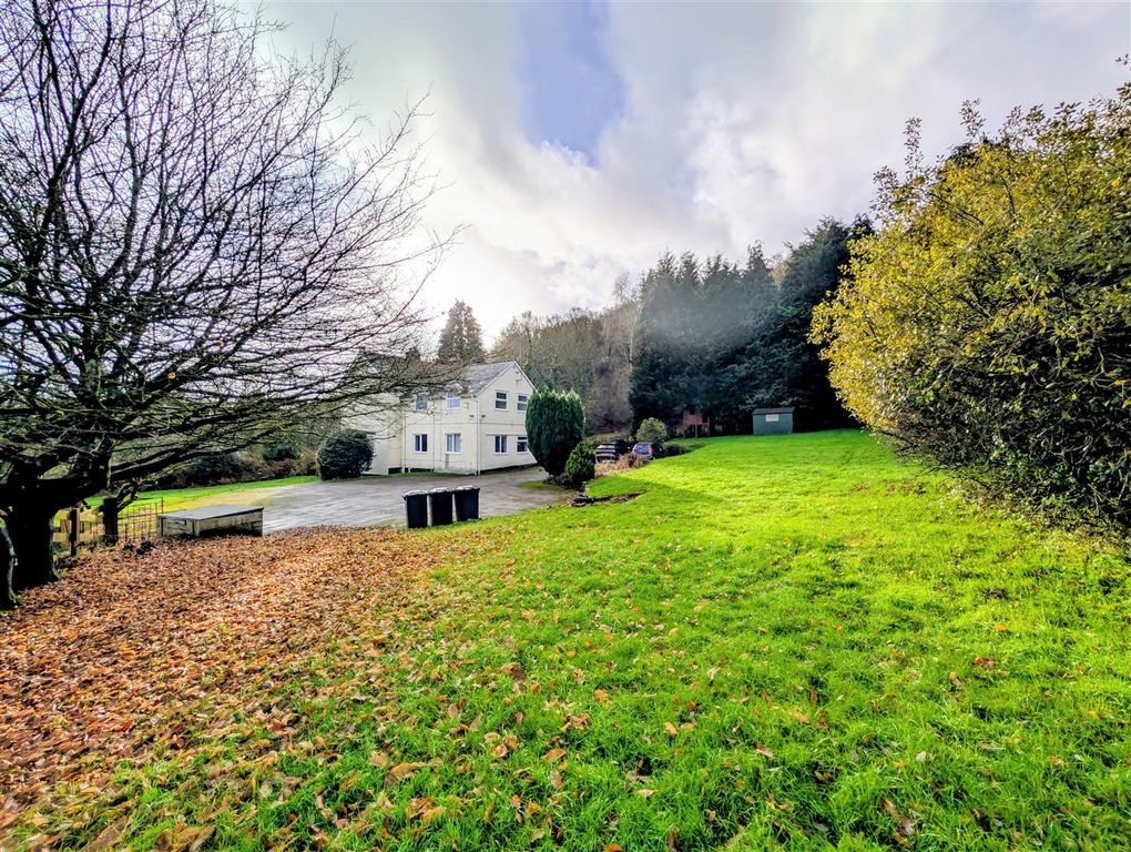 Property photo 3 of 33