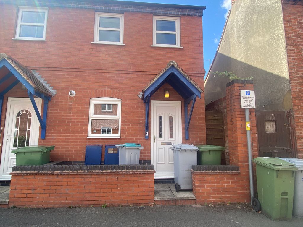 Property photo 1 of 9