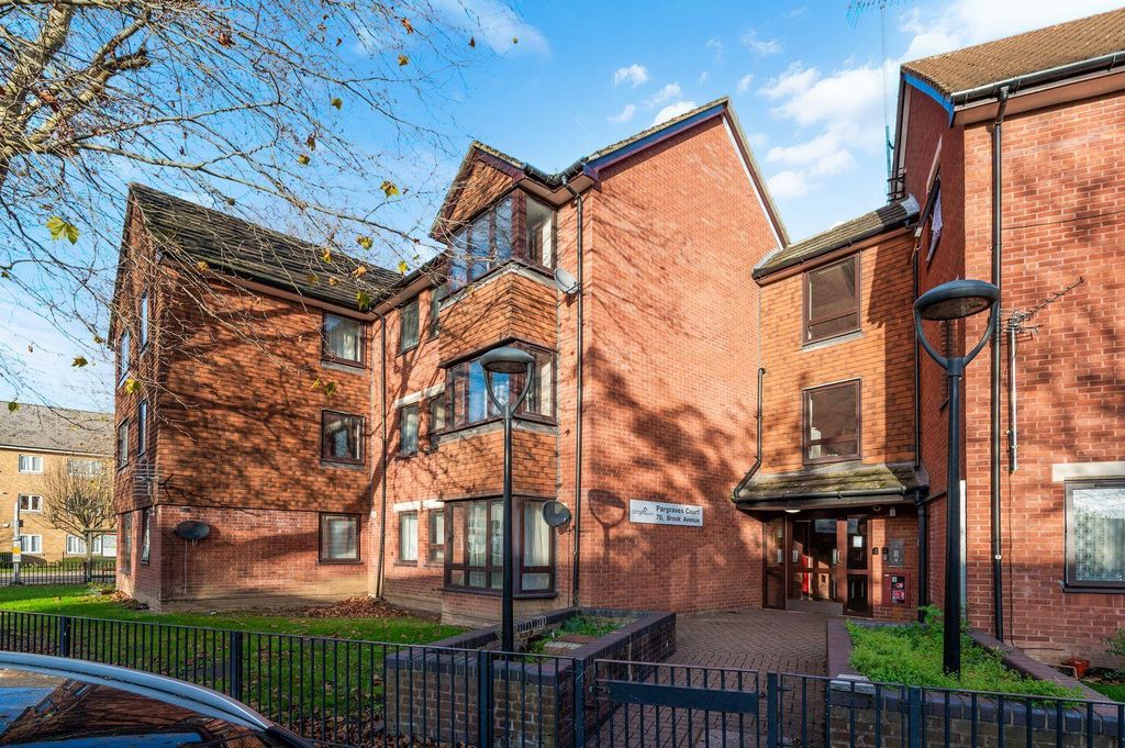 Property photo 1 of 12