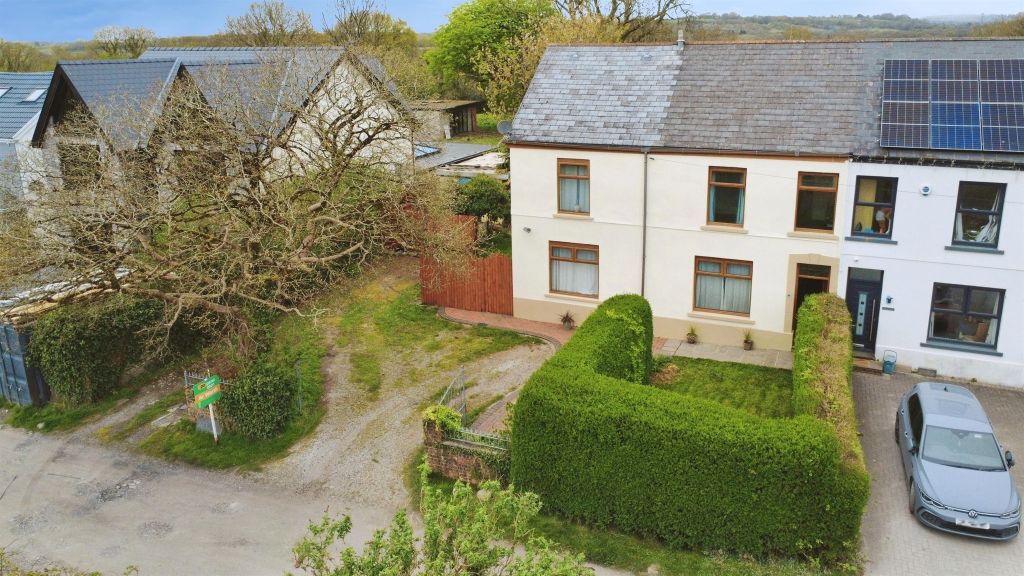 Property photo 1 of 30