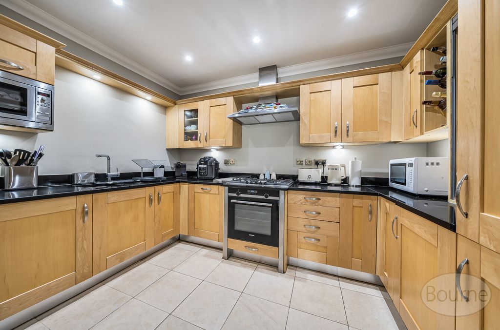 Property photo 2 of 13 Ab81E670-E89B-467...