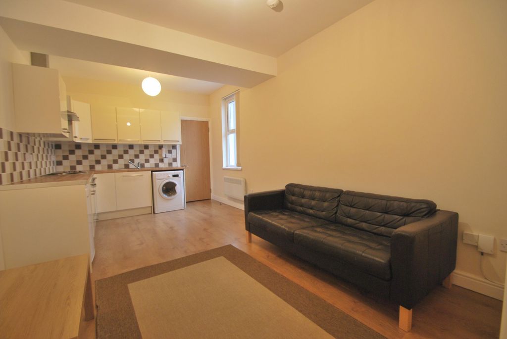 Property photo 3 of 6 Photo 4