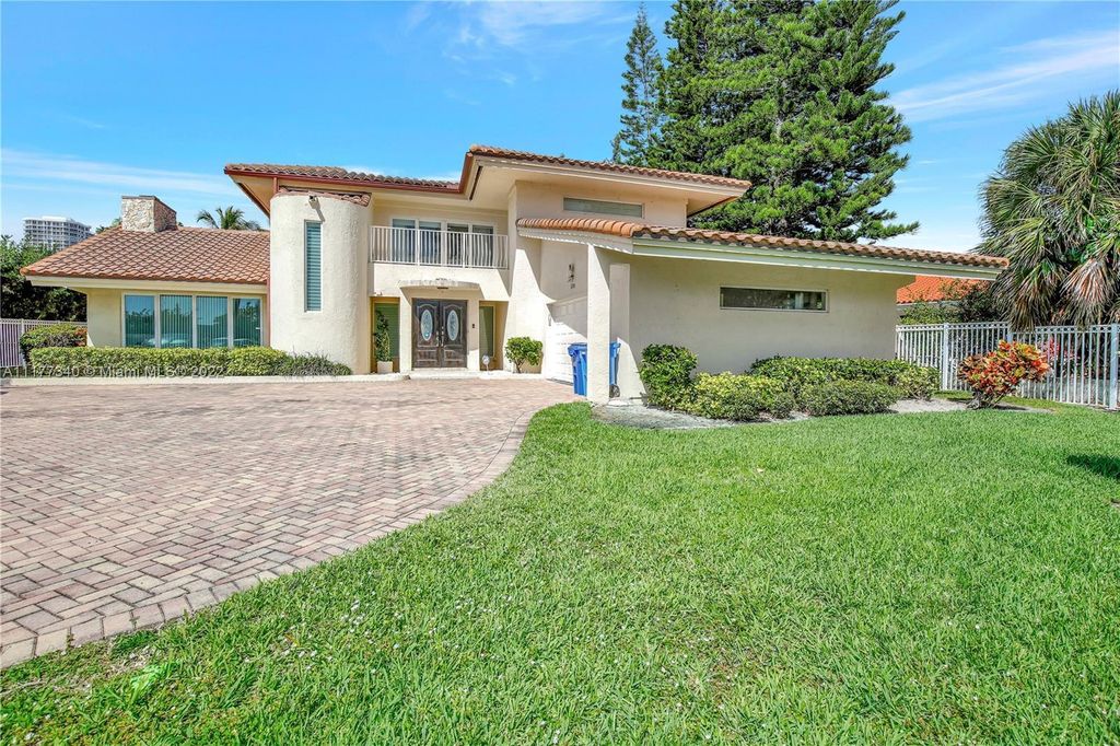 Property photo 1 of 25