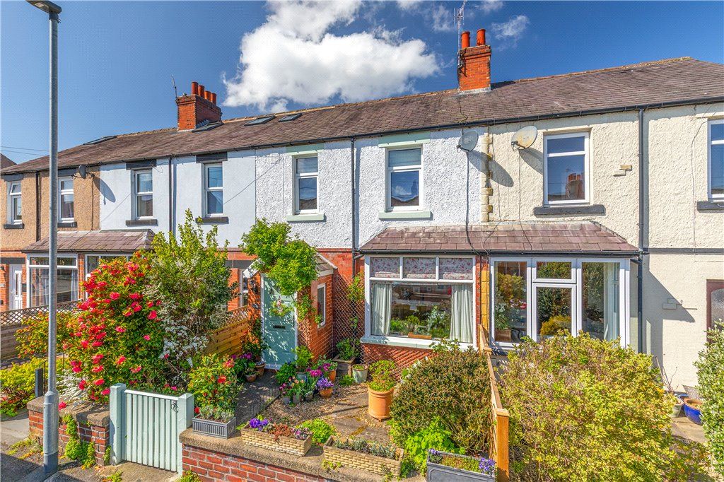 Property photo 1 of 19 Character Home