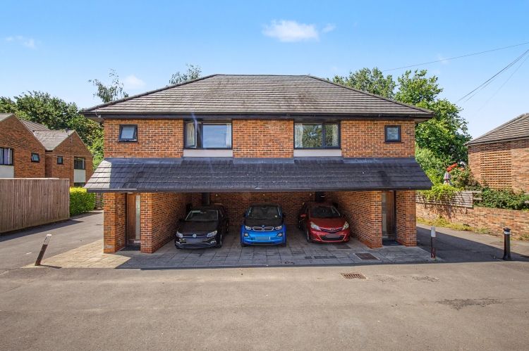 Property photo 1 of 17 332487