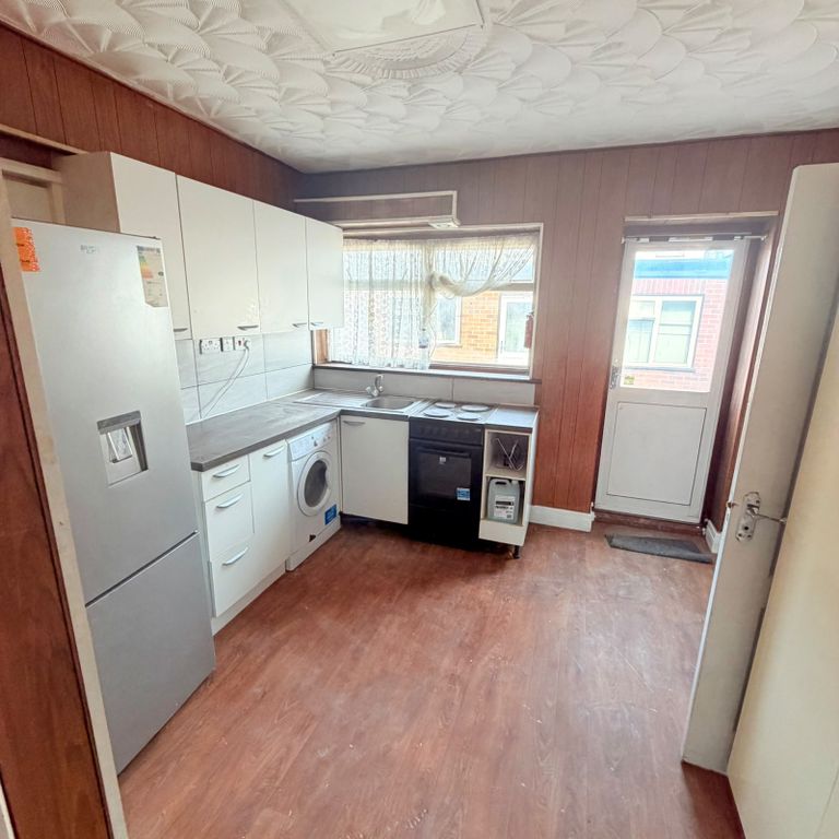 Property photo 3 of 6 Whatsapp Image 2026-09-24 At 7.37.59 Pm (1)