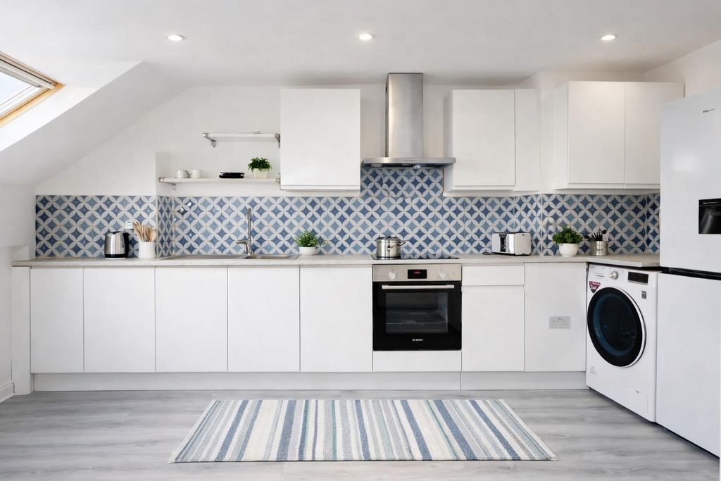 Property photo 2 of 6 2B9E0E22-4E77-461E-9Fa4-1bbc7877E528.Png