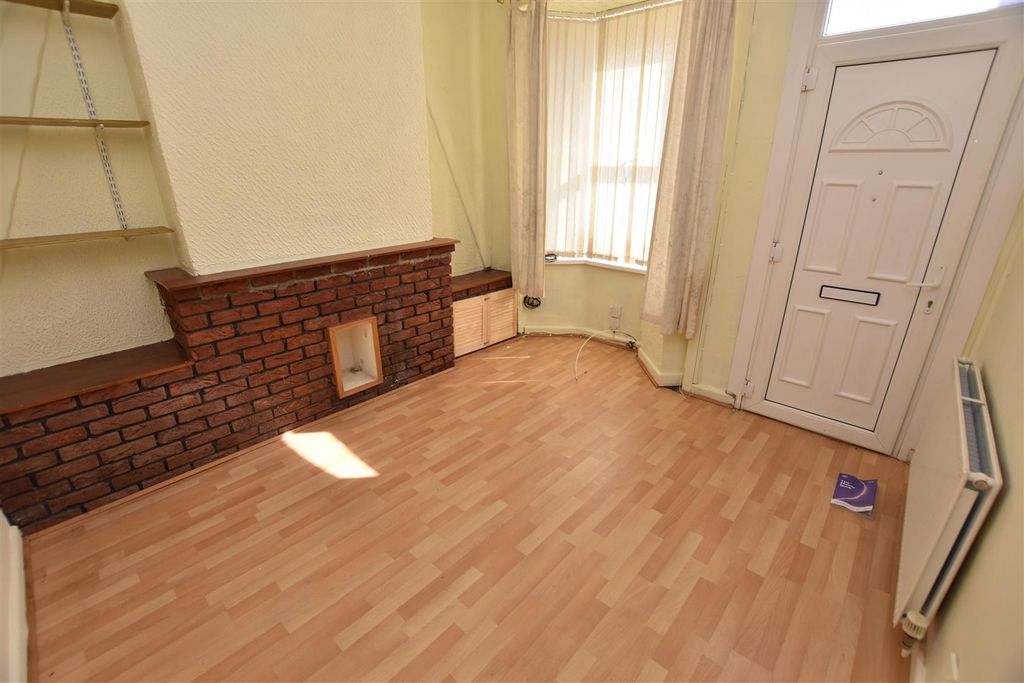 Property photo 2 of 8 Living Room