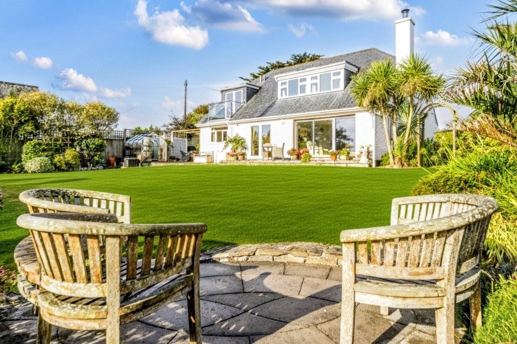 Property photo 3 of 21 Picture No. 28