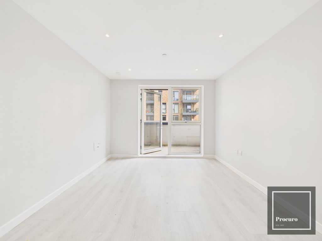 Property photo 3 of 8