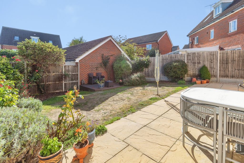 Property photo 2 of 20 Pbox-Img.Jpg