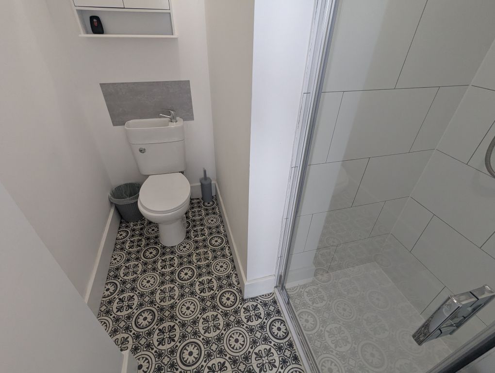 Property photo 2 of 11