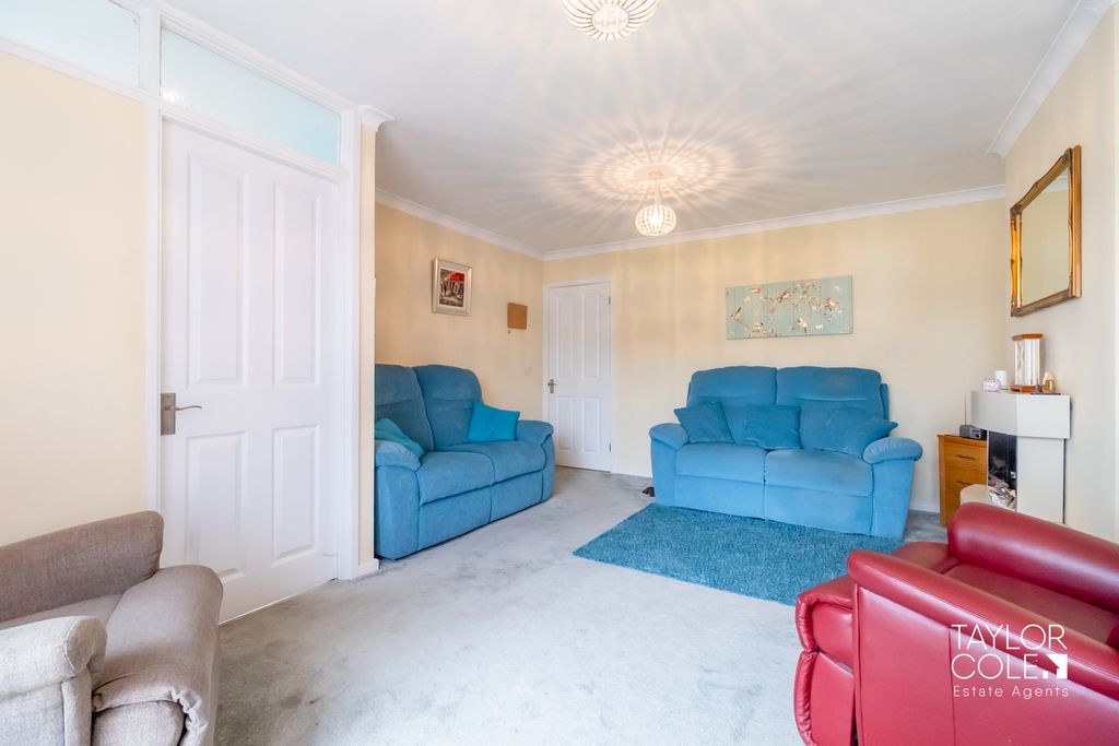 Property photo 3 of 13