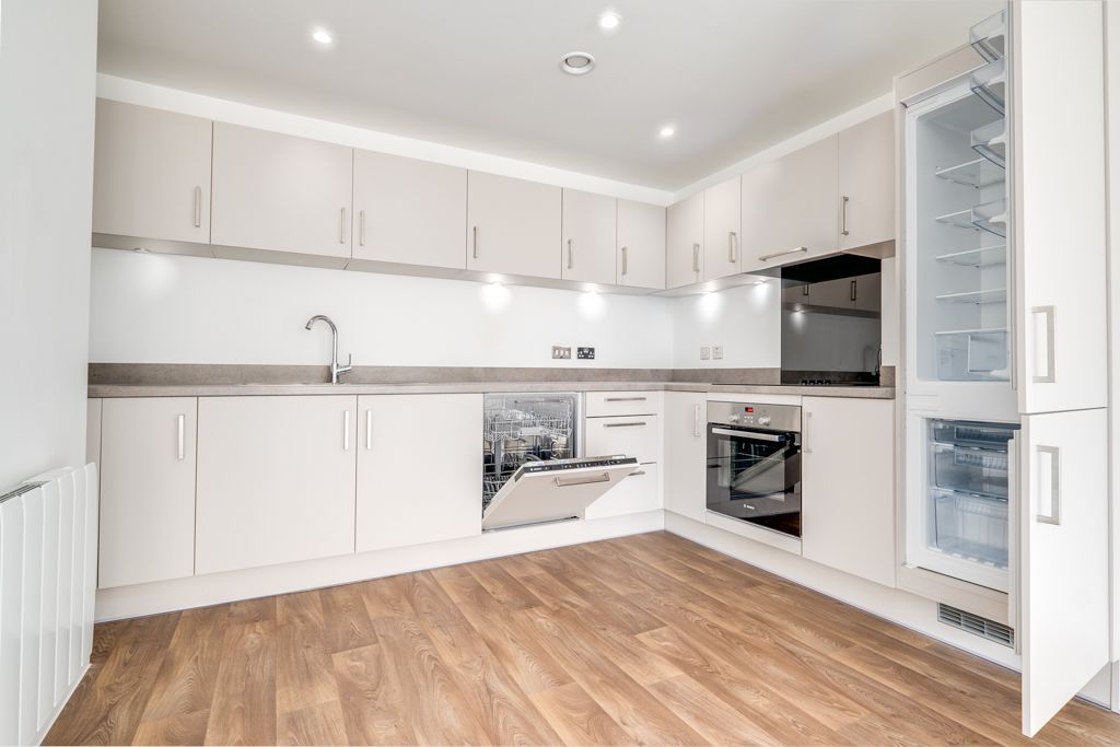 Property photo 3 of 16 Photo 03