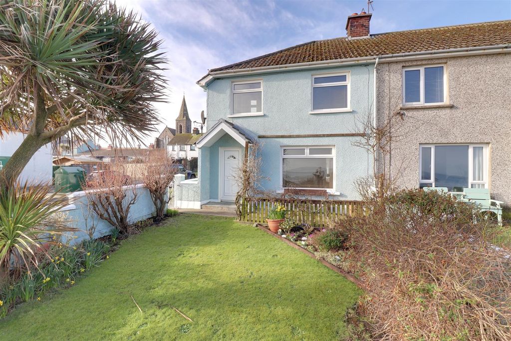 Property photo 3 of 25 Entrance