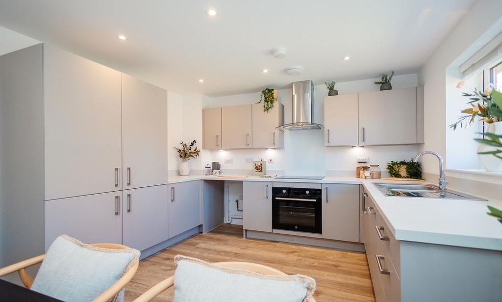 Property photo 1 of 8 Dandara - Zoopla -