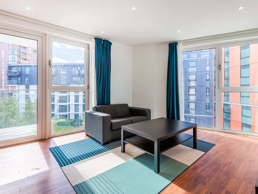 Property photo 2 of 9 Brent House