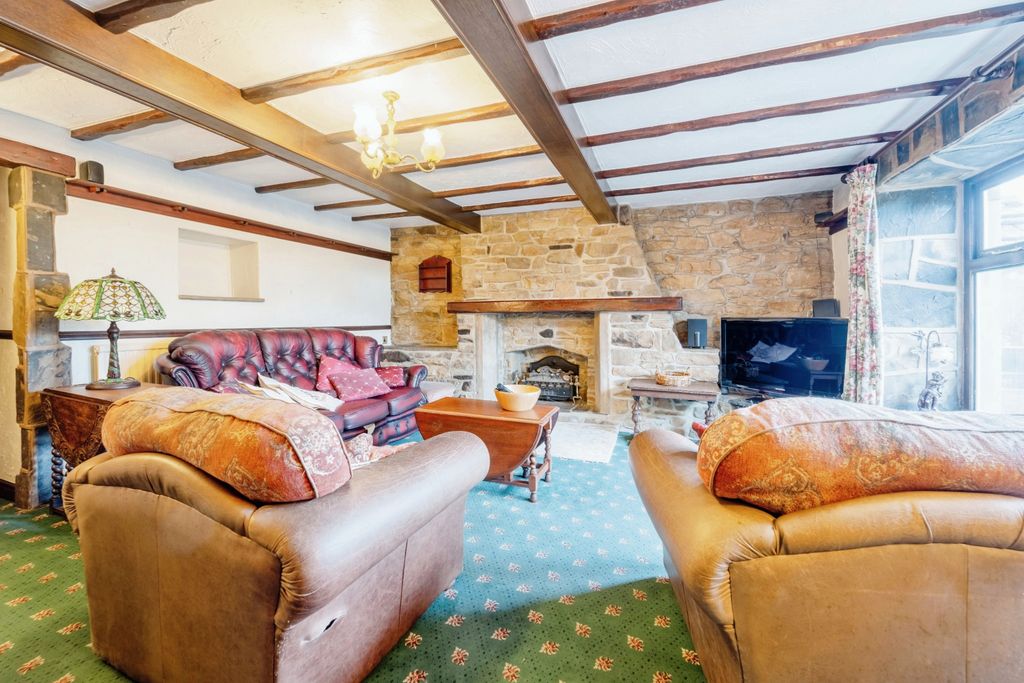 Property photo 3 of 17 Photography