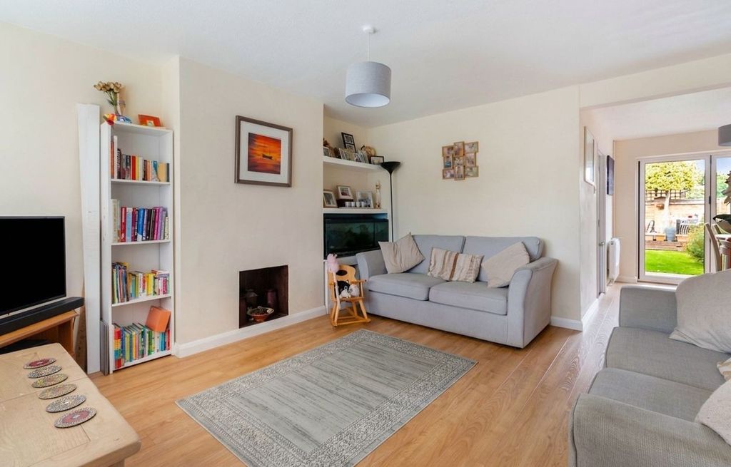 Property photo 3 of 16