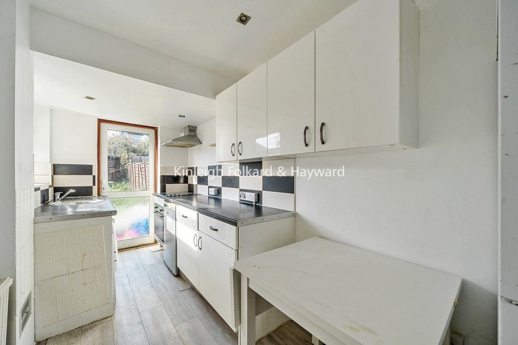 Property photo 3 of 15 Picture No. 07
