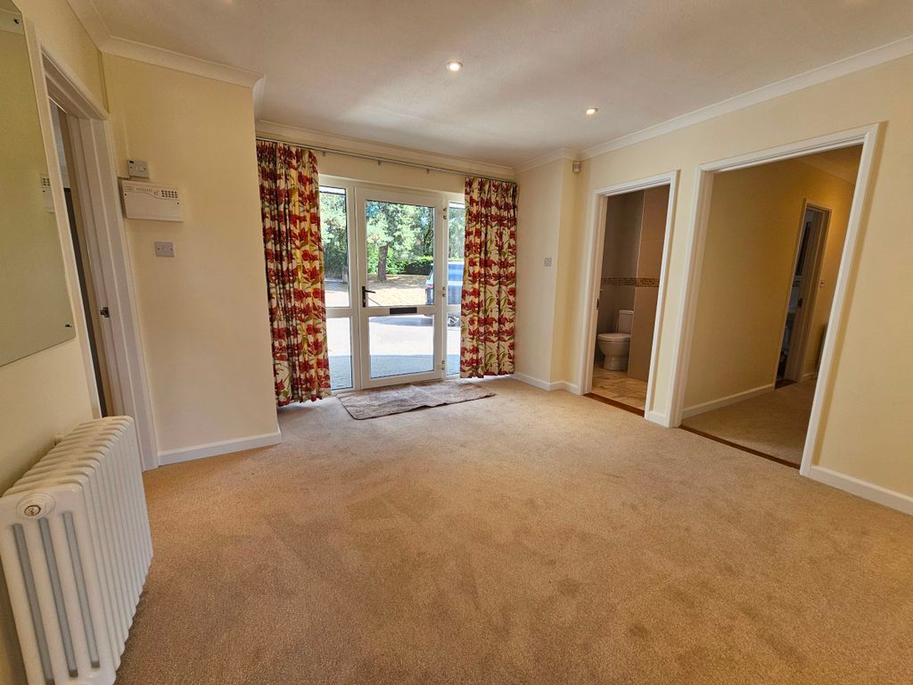 Property photo 2 of 35