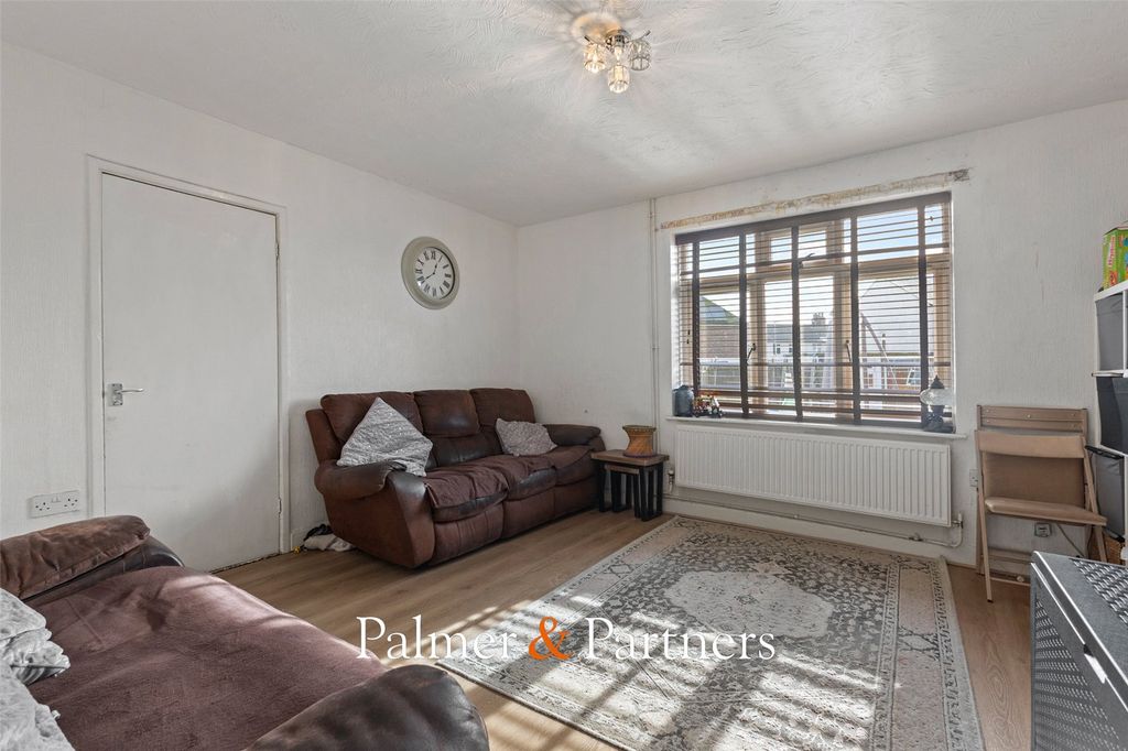 Property photo 3 of 15 Picture No. 07