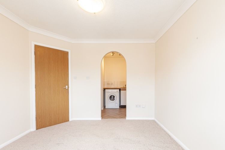 Property photo 2 of 6 258063-Std