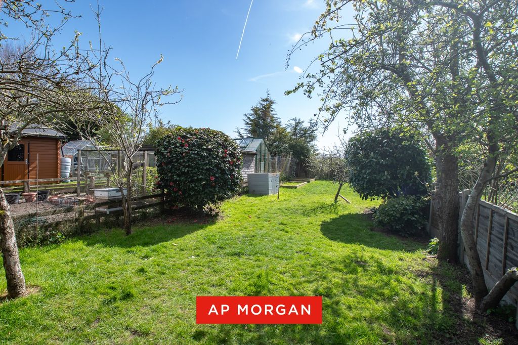 Property photo 2 of 20 Picture No. 13